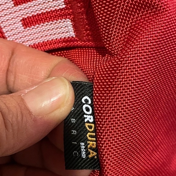 Authentic Supreme Duffle Bag - Picture 4 of 12